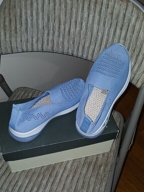 Women's Slip-On Knit Athletic Sneakers in Light Blue